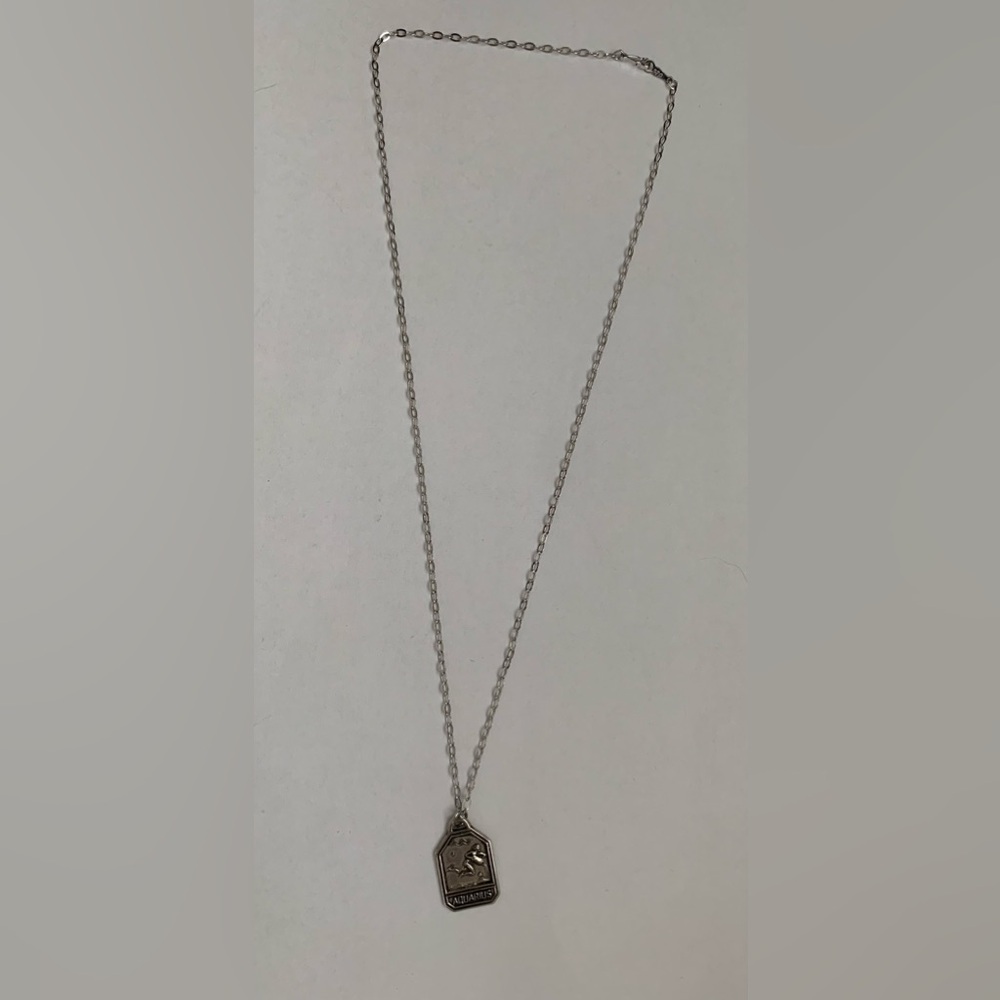 Aquarius zodiac pendant with 18” chain Sterling silver  NEW Vintage - Picture 3 of 11